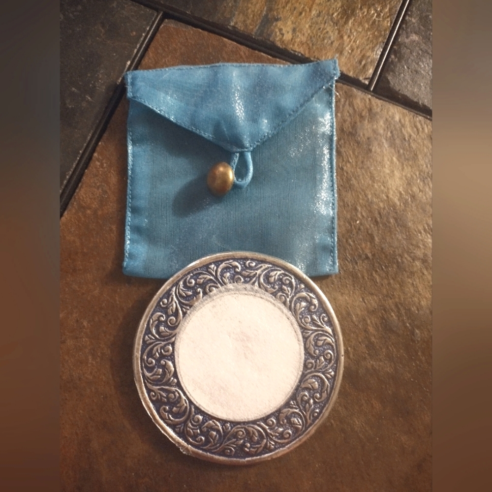 A small mirror 2 items for 30% off 🎉🎉
